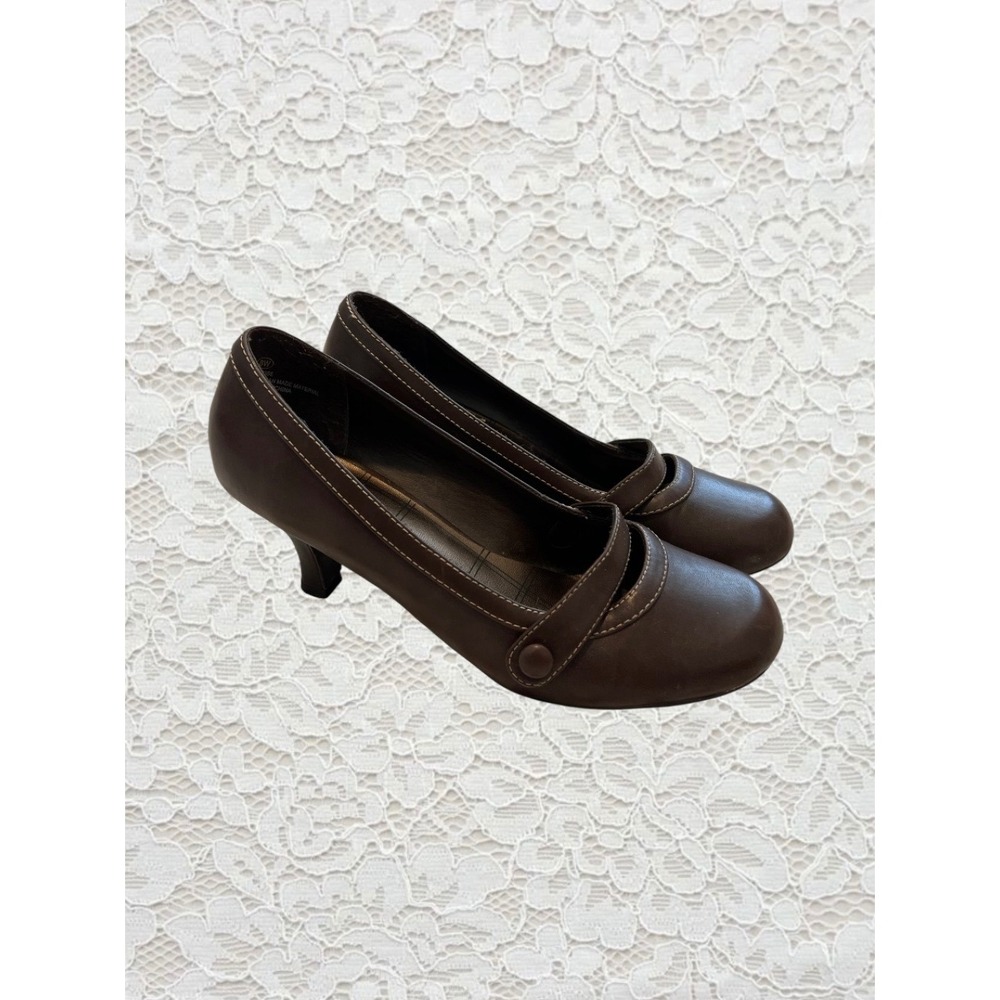 vintage brown mary jane button heels